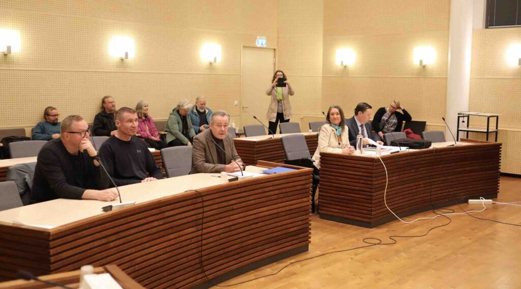 Raportti Iisalmen käräjäoikeudesta valtio vastaan Merike Sirelpuu