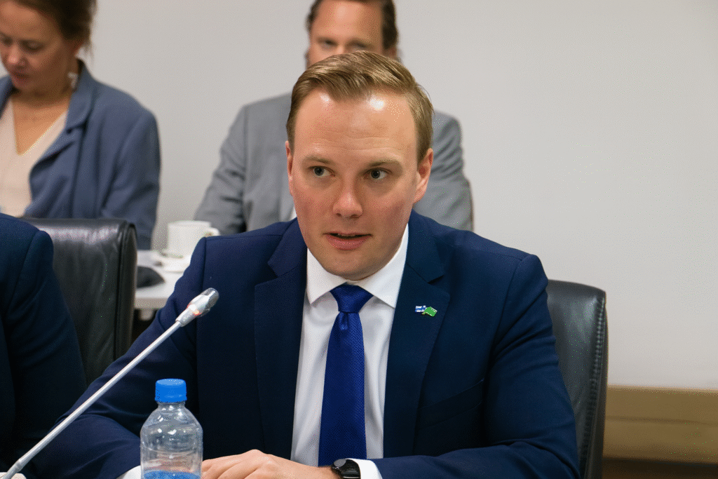 Kansanedustajat varoittavat: EU:n laajentuminen voi pysähtyä yksimielisyysvaatimukseen