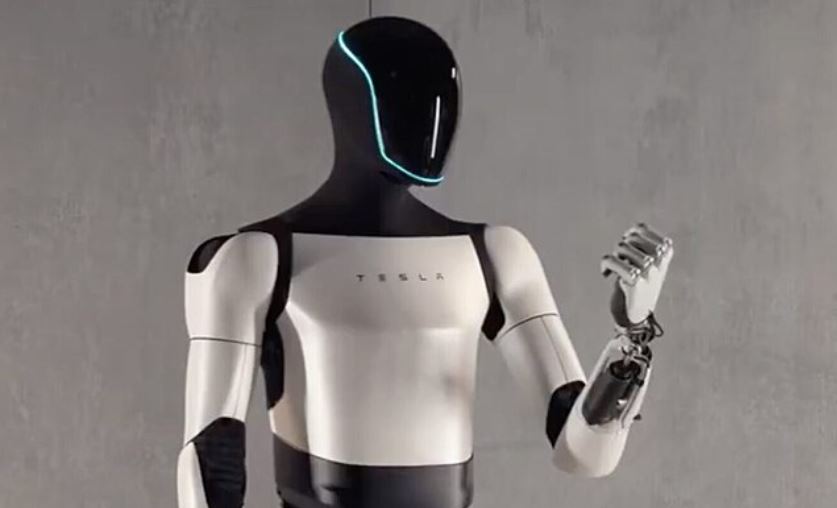 Robotit korvaavat ihmiset tehtailla viidessä vuodessa, sanoo Xiaomin toimitusjohtaja