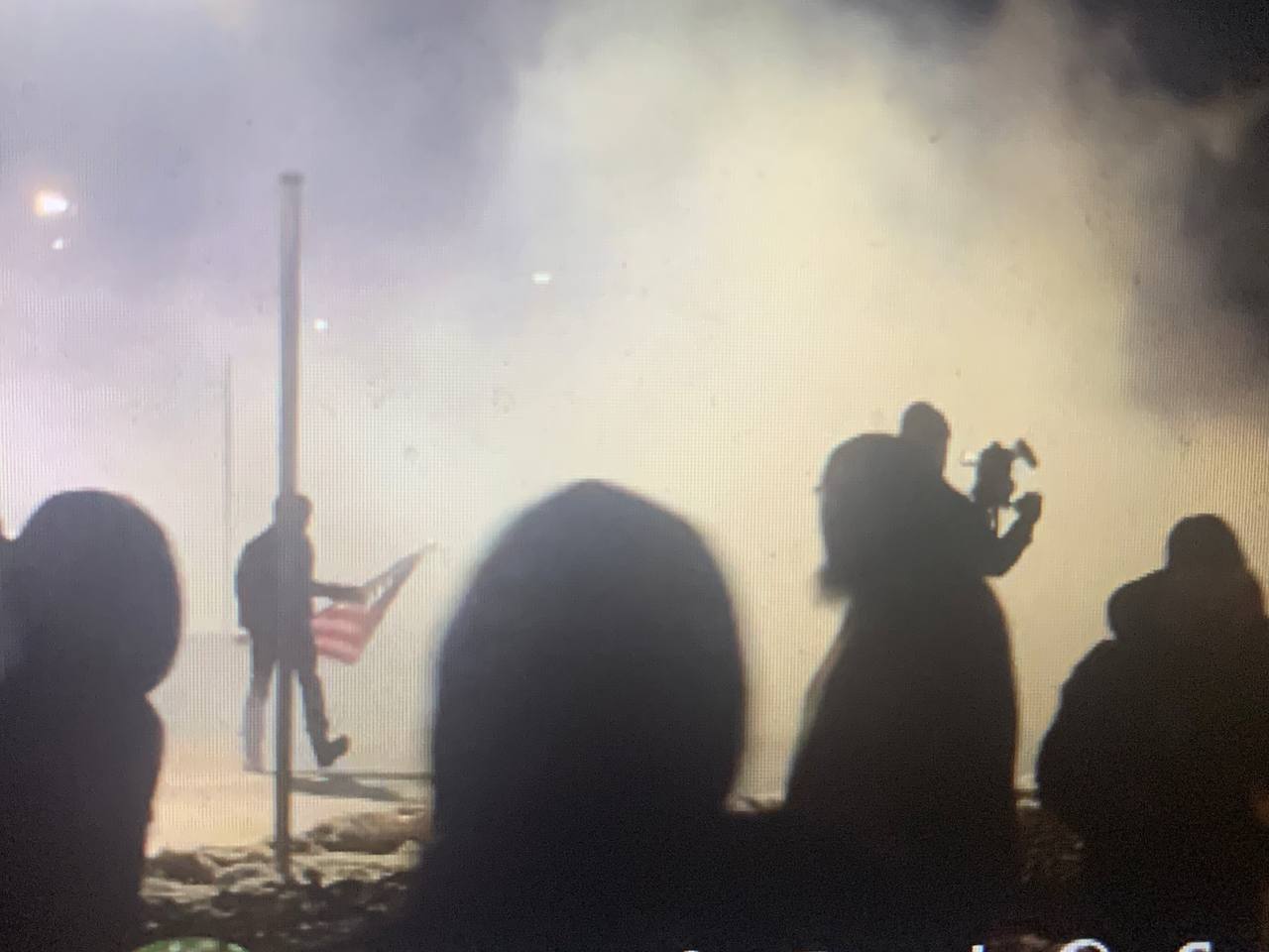Minneapolis protestoi ICE-agentteja vastaan – Trump uhkaa koventaa otteita