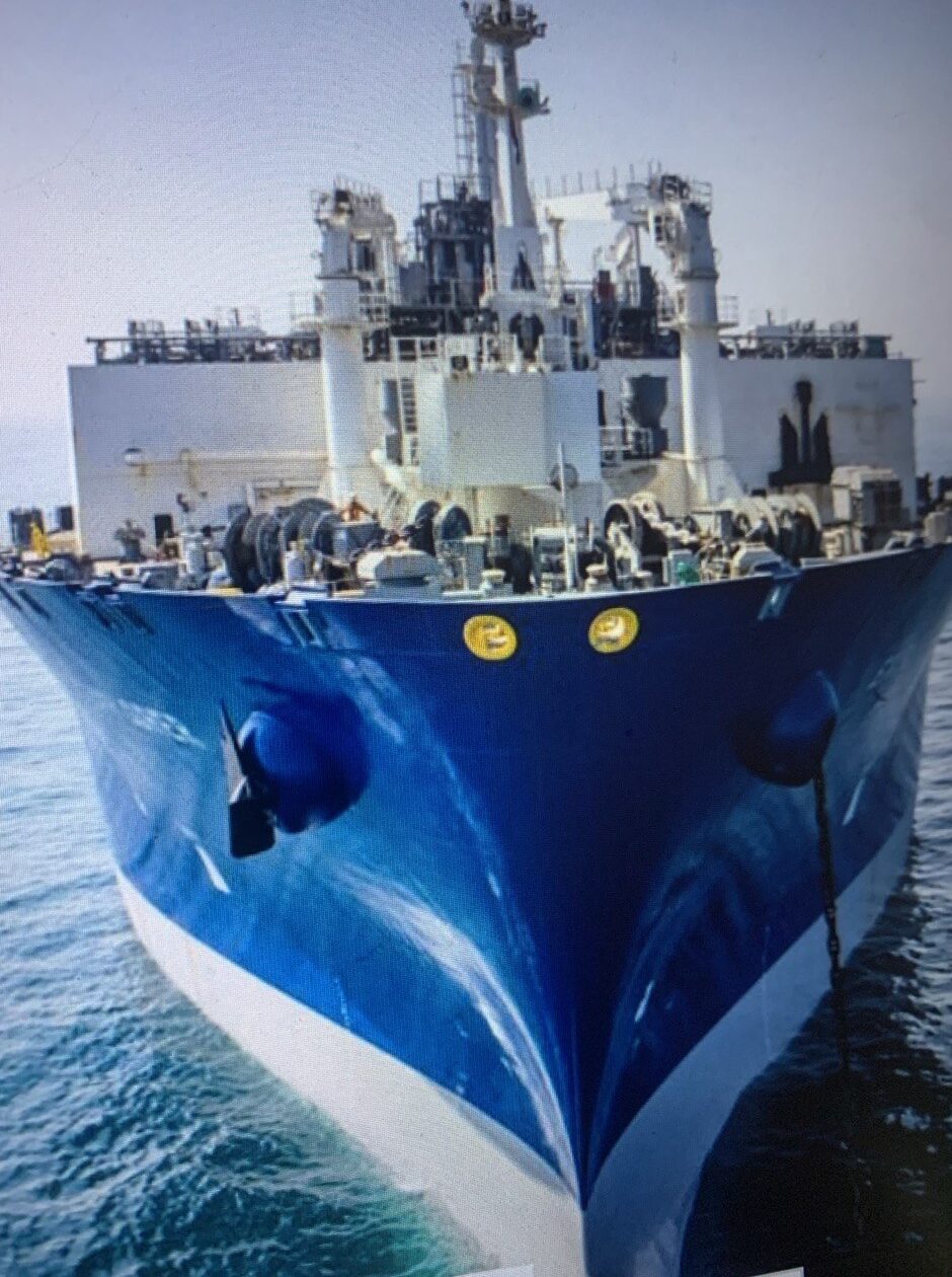 Suomi vuokraa kelluvan LNG‑terminaalialuksen turvaamaan energiansaantia