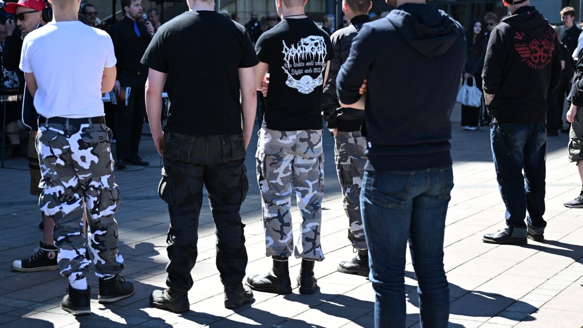Poliisi varoitti nuorten äärioikeistoradikalisoitumisesta – ryhmiä ei nimetty, tilastoja ei ollut