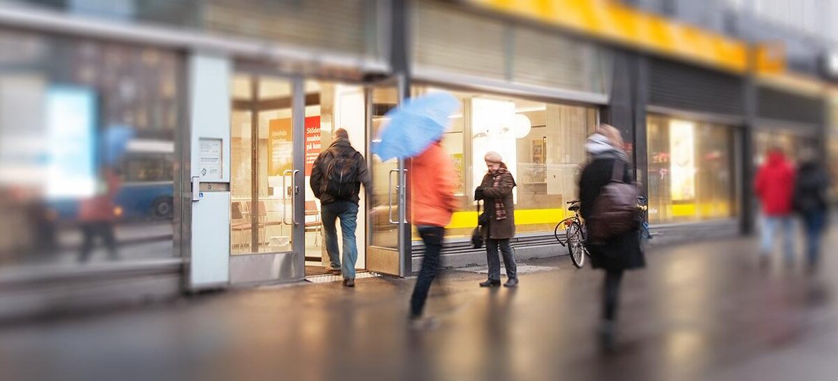 Kela: Sosiaaliturvaleikkaukset näkyvät ruoan puutteena, eristäytymisenä ja ahdistuksena