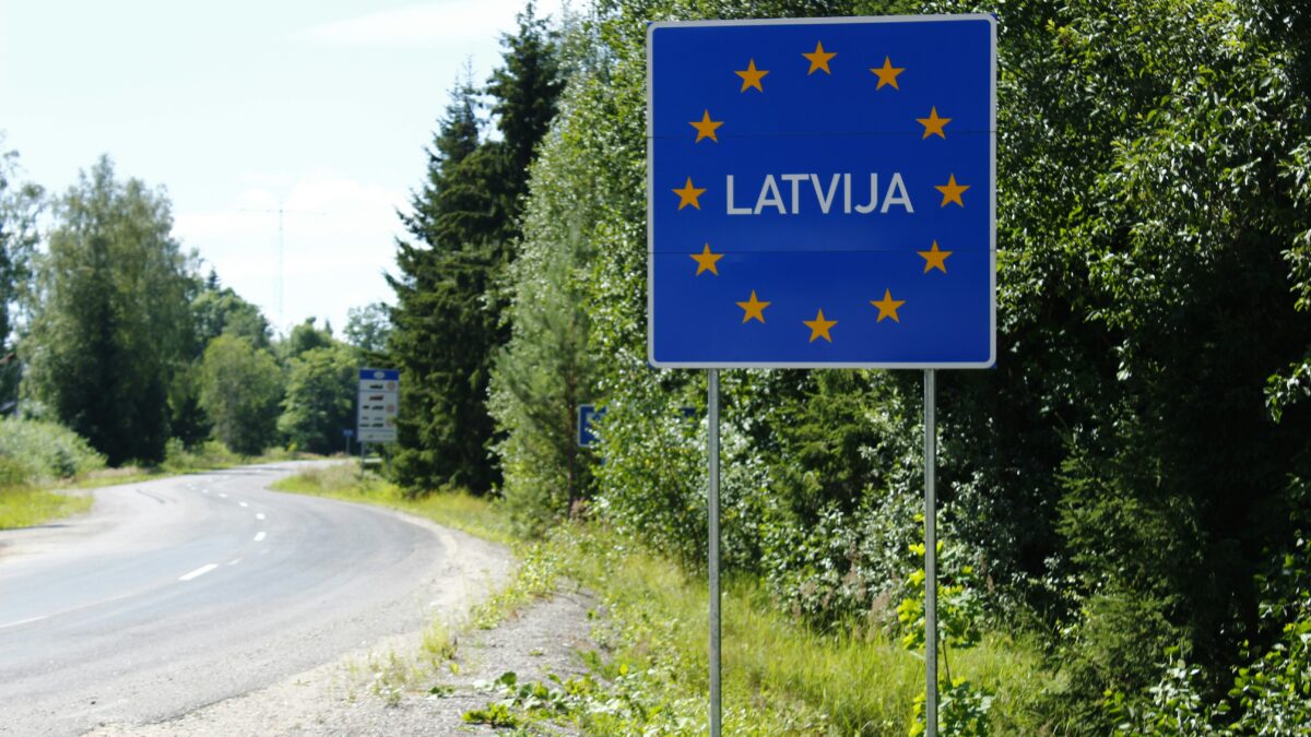 Ukrainan drooneja tippui Latviaan – NATO-hävittäjät ilmaan