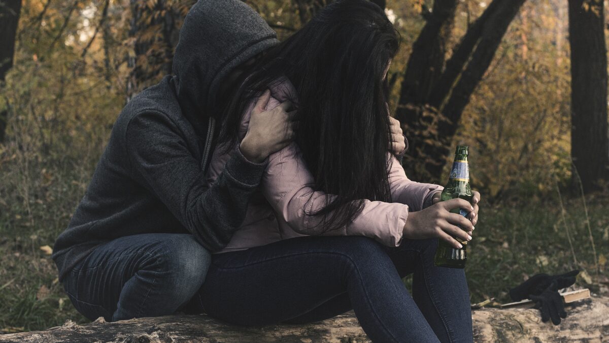 Alkoholi tappaa Suomessa yhä lähes 1600 ihmistä vuodessa