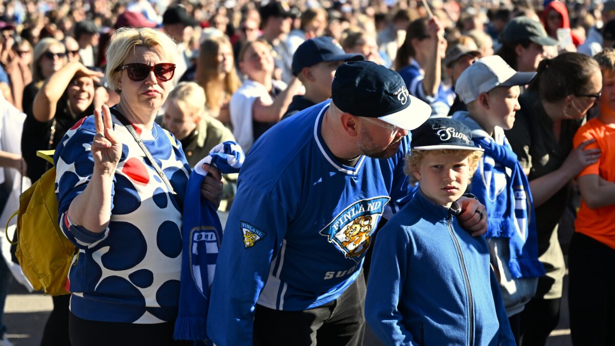 Yli 70 000 ihmistä juhli Leijonien MM-kultaa Helsingissä