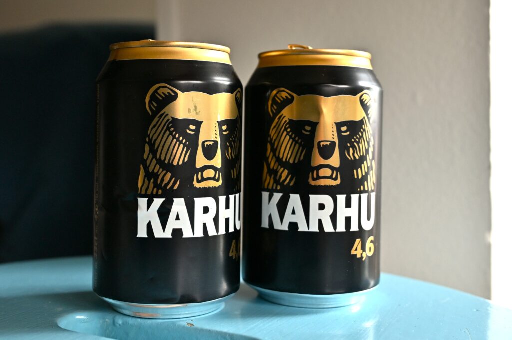 Alkoholimyynti laski Suomessa, kokonaiskulutus jää hämäräksi – THL kertoo miksi