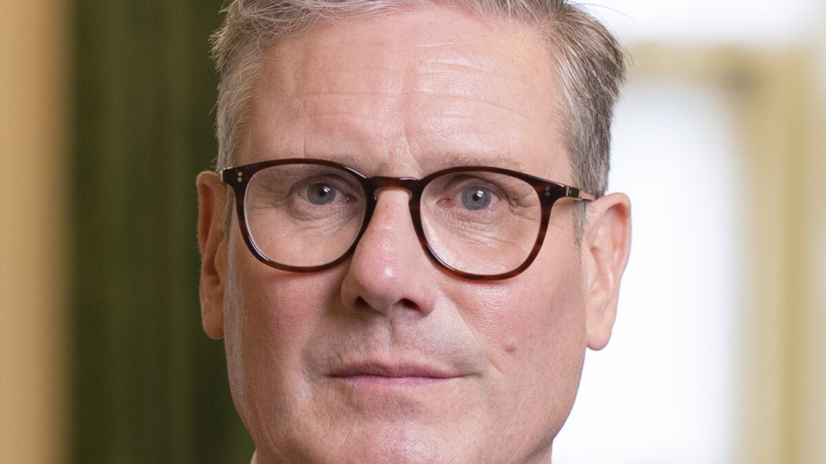 Britannia: pääministeri Keir Starmer eroaa – ”epäsuosittu johtaja”