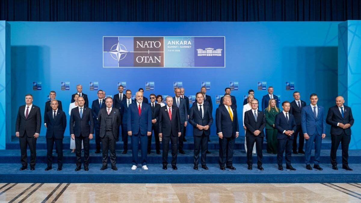 Naton huippukokous: ”raudanlujaa” sitoutumista sotilasliiton puolustukseen