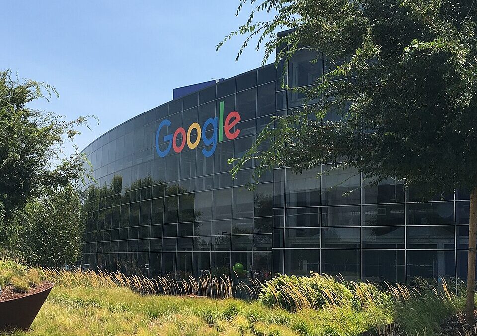 EU määräsi Googlelle 890 miljoonan euron sakot kilpailusääntöjen rikkomisesta