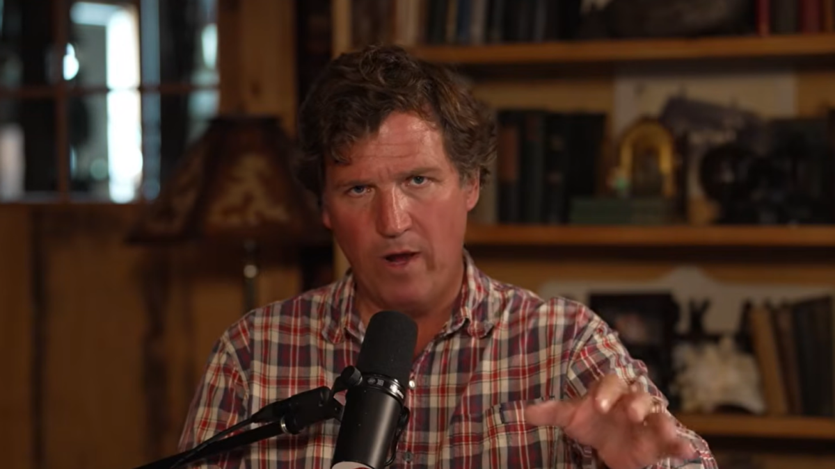 Tucker Carlson: Yhdysvallat on jo sodassa Venäjän kanssa