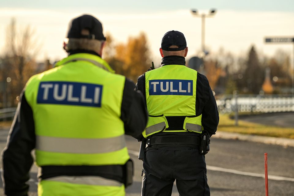 Tulli alkaa valvoa junamatkustajia Torniossa – liikenne Ruotsista käynnistyy maanantaina