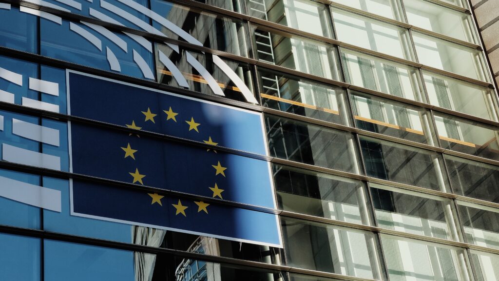 EU:n ”yllätysvero” hätkähdyttää – kansalainen ei tietäisi verosta etukäteen