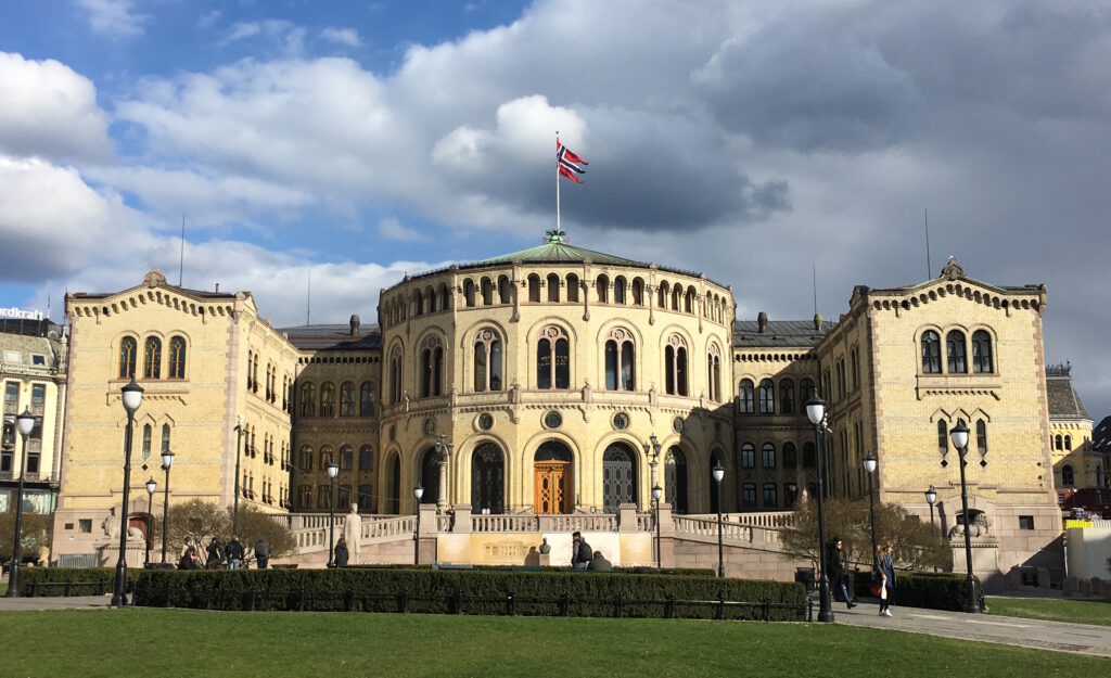 11 ministeriä kutsuttiin Norjan Epstein-kuulemiseen