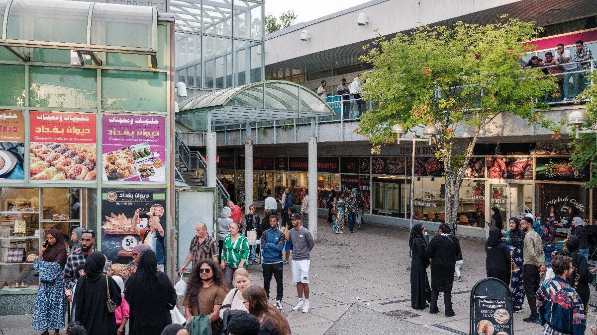 Vihreät moninkertaistaisi Suomen pakolaiskiintiön – poistaisi myös perheenyhdistämisen toimeentulorajat
