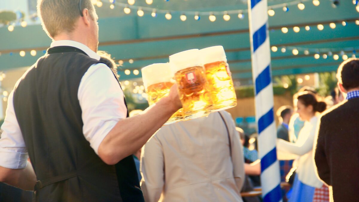Oktoberfestillä oluen lisäksi tarjolla nyt koronapiikki