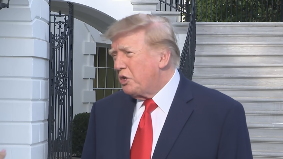 Trump: Zelenskyin ja Putinin on lopetettava tuo naurettava sota