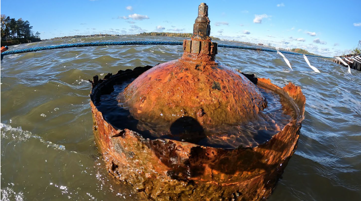 Suomenlinnan edustalta löytynyt mysteeri esine paljastui neuvostotorpedon osaksi